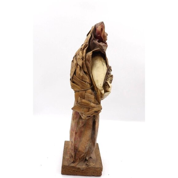 Viejita Papel Mache Old Woman w Woven Mat on Back Papier Mache 12x3½x3½ Mexico - Picture 5 of 5